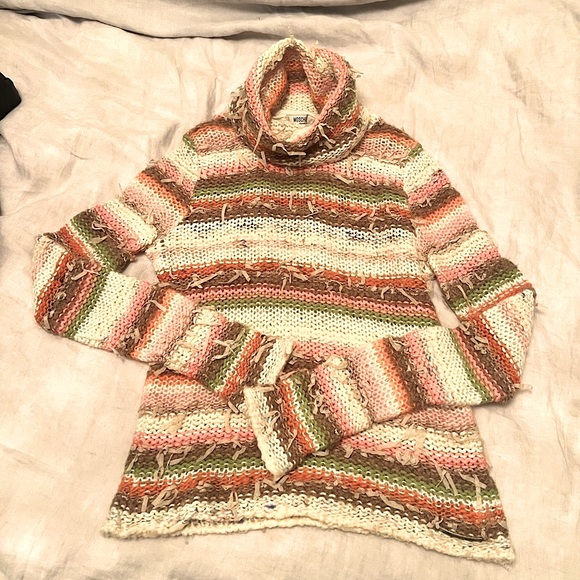 RARE Moschino Hand-Knit Turtleneck Sweater XS MINT condition! - Picture 3 of 6